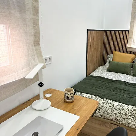 Homestay Casa Perez Almeria